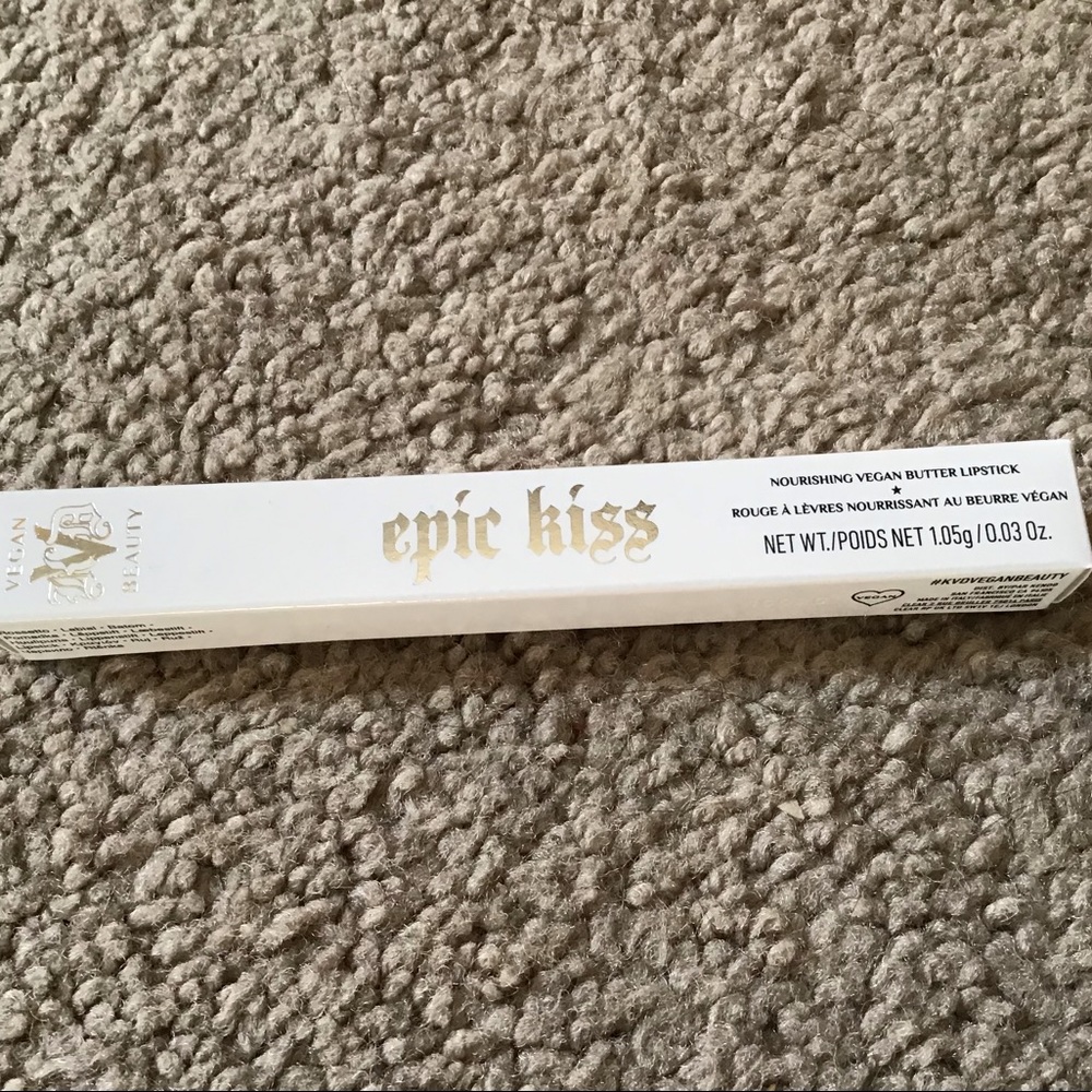 6/$25 | Epic Kiss